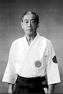 Inoue Motokatsu Hanshi taught Tino Ceberano Shihan Okinawan weaponry